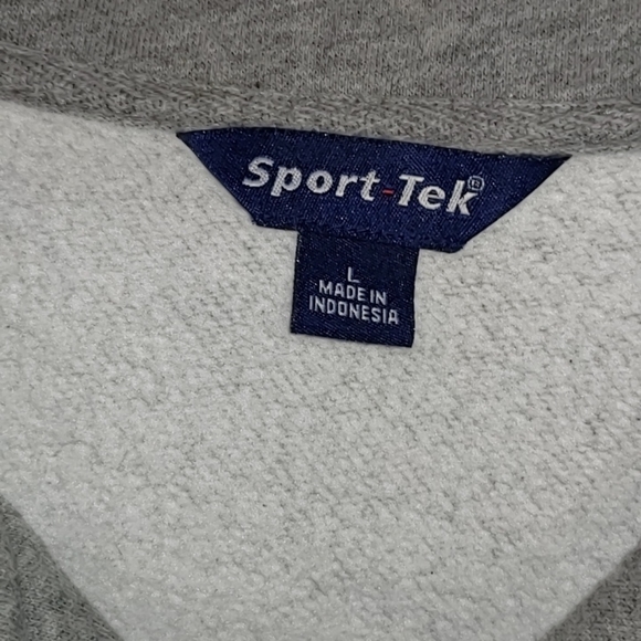 LG&E long sleeve zip up sweater - Picture 2 of 7